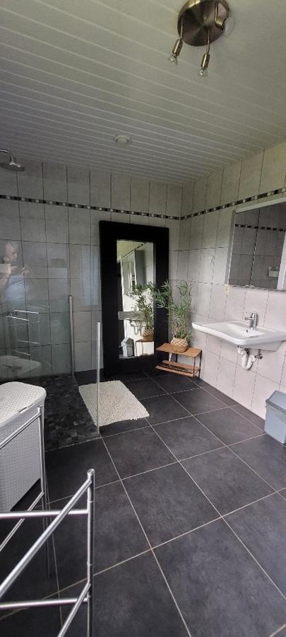 Maison De Campagne Bièvre Екстериор снимка
